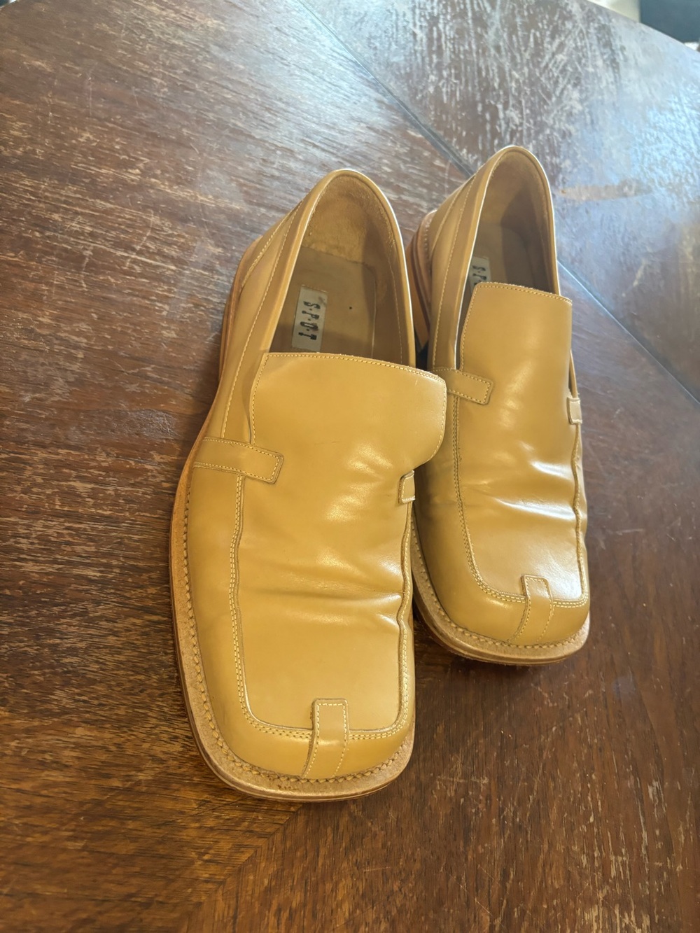 Vero Cuoio  Men's Tan Leather Slip-On Loafers — Honey Tan